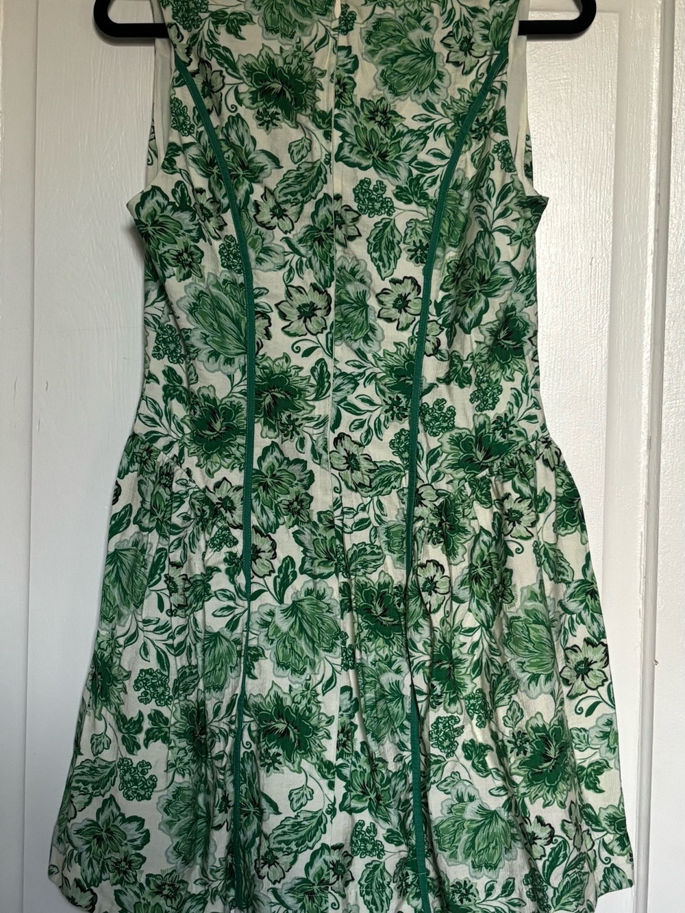 Adelyn Rae Green and White Floral V-Neck Fit-and-Flare Dress - Picture 2 of 3